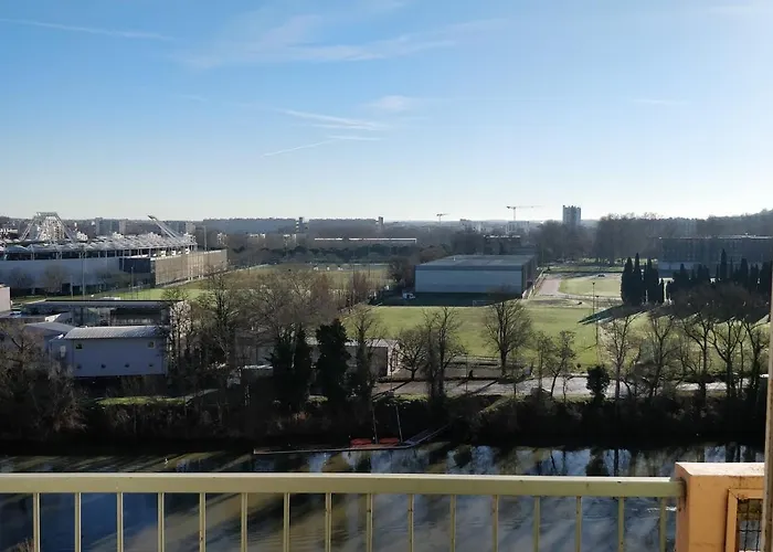 Le Nid De La Garonne Apartamento *